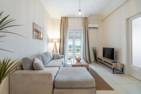 Casa Vibrant - Colorful 2Br Apt with Balcony in Koukaki
